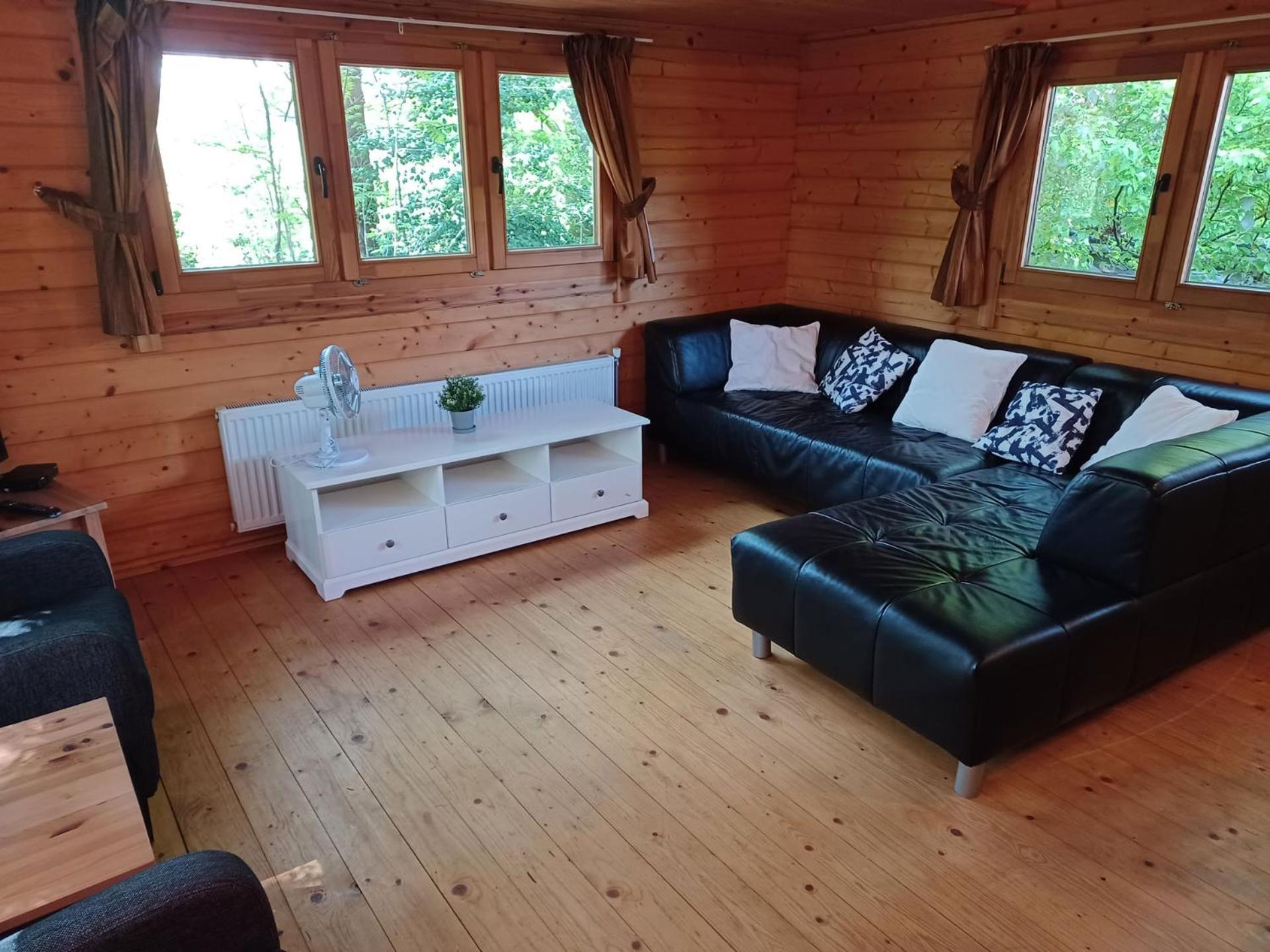 Knusse Blokhut Op Groot En Groen Perceel @ Veluwe Epe Exterior photo